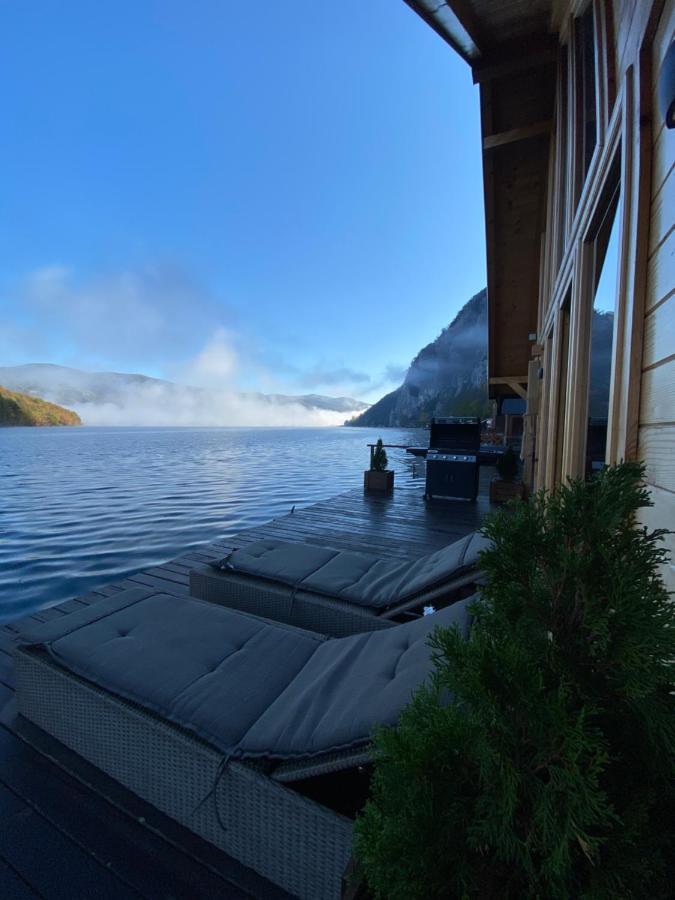Floating House Perucac Leilighet Eksteriør bilde